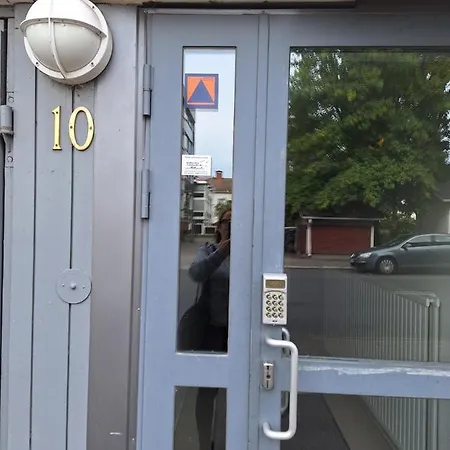 Kirkkokatu 10, Ilmainen Kadunvarsipysaekoeinti Apartment