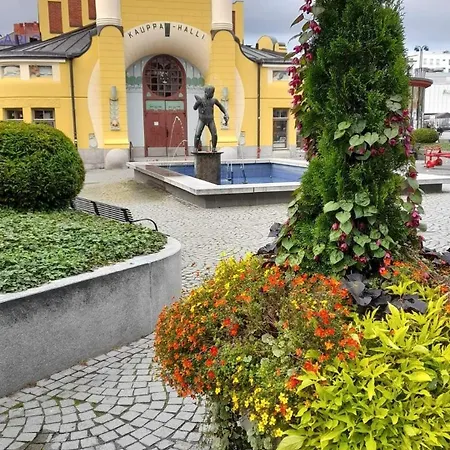 Kirkkokatu 10, Ilmainen Kadunvarsipysaekoeinti Apartment *