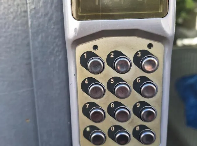 شقة Kirkkokatu 10, Ilmainen Kadunvarsipysaekoeinti