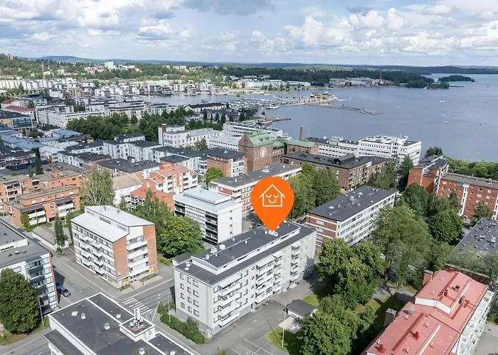 Kirkkokatu 10, Ilmainen Kadunvarsipysaekoeinti *