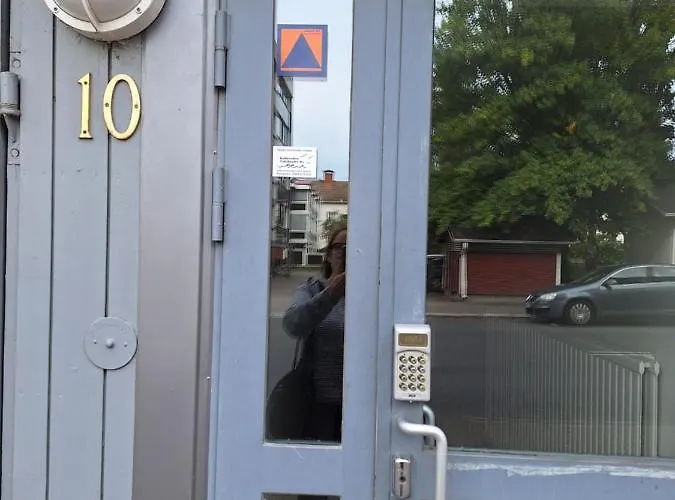 Kirkkokatu 10, Ilmainen Kadunvarsipysaekoeinti شقة